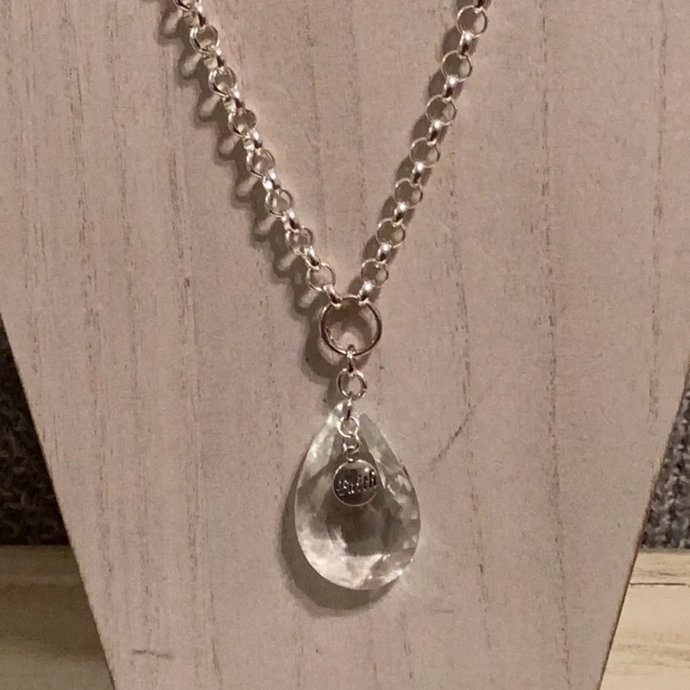 Vintage Crystal Teardrop Necklace - Picture 1 of 4